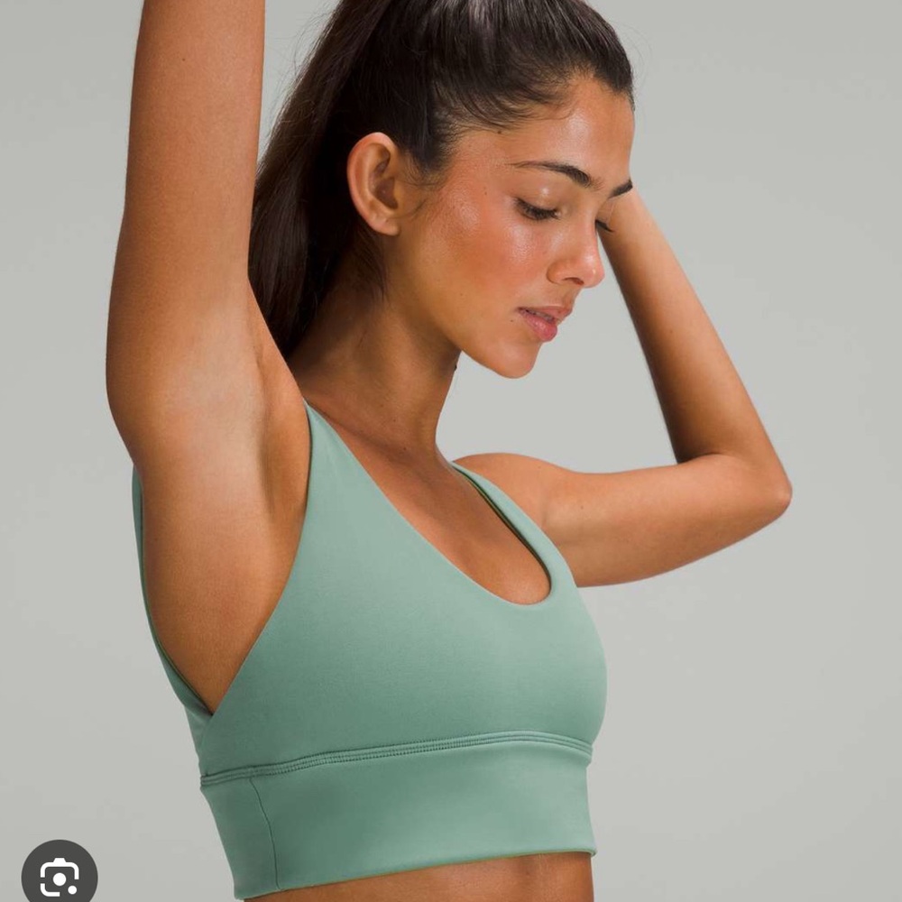 Lululemon Athletica Align™ V-Neck Bra
Light Support, A/B Cup